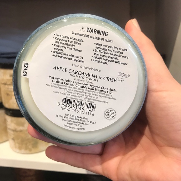 Apple cardamom and crisp grateful candle bath body - Picture 2 of 2